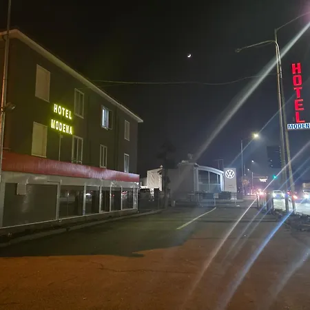 ホテル Modena Hotel 3*